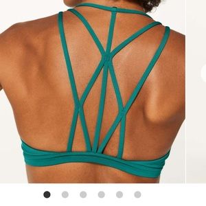 LULULEMON Raise the Barre bra - 6